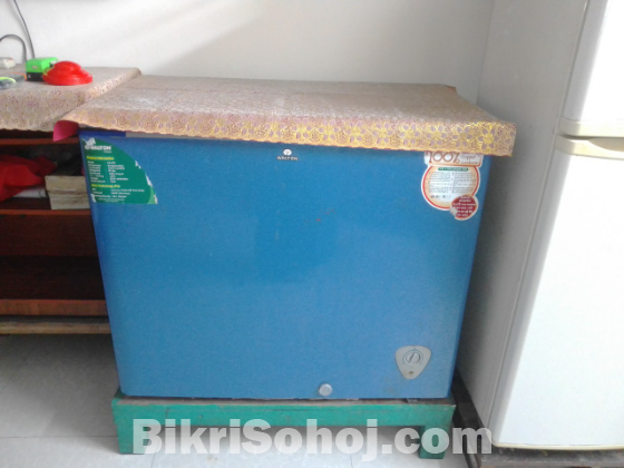 Walton Deep Freezer
